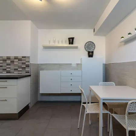 Flatguest * * Terrace * Bbq * Morro Jable